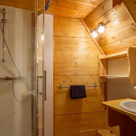 Le Queyrellin Hameau Des Chazals Hautes Alpes Chalet *