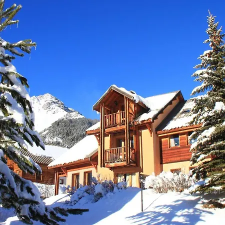Le Queyrellin Hameau Des Chazals Hautes Alpes Chalet *