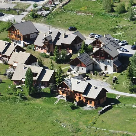 Le Queyrellin Hameau Des Chazals Hautes Alpes *